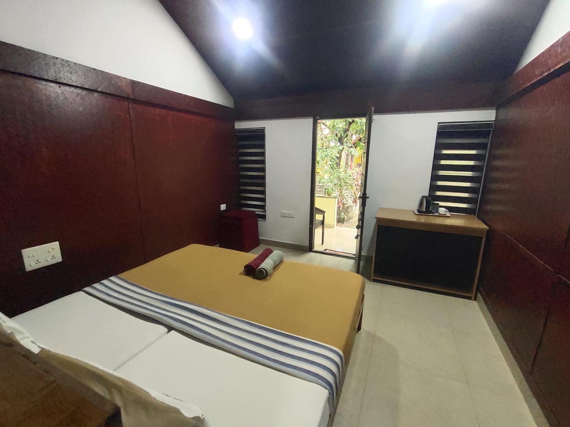 Savithri Inn Cottage Varkala Szoba fotó